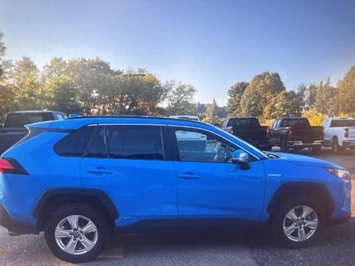 2021 Toyota RAV4 Hybrid LE