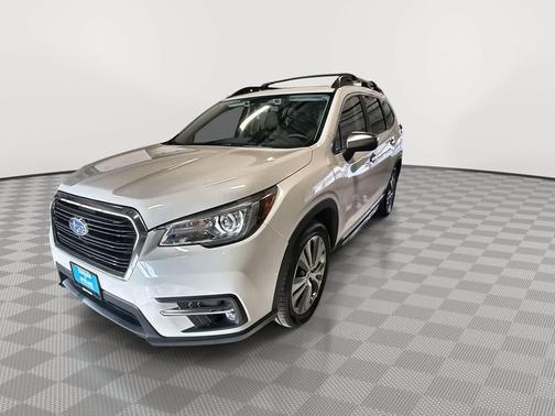 Crystal White Pearl 2019 Subaru Ascent Touring 7-Passenger