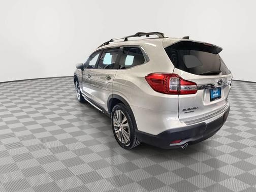 Crystal White Pearl 2019 Subaru Ascent Touring 7-Passenger