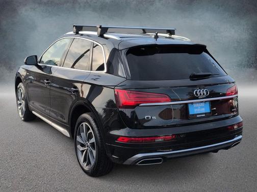 2023 Audi Q5 45 S line Premium Plus