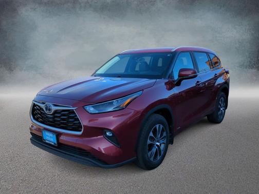 2023 Toyota Highlander Hybrid XLE
