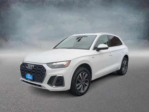 2022 Audi Q5 45 S line Premium Plus