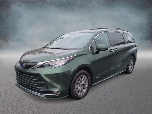 2021 Toyota Sienna XLE 7 Passenger