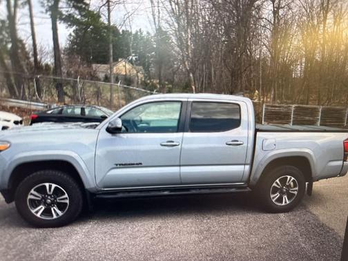 2018 Toyota Tacoma TRD Sport
