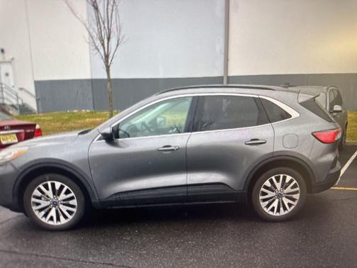 CARBONIZED GRAY 2022 Ford Escape Titanium