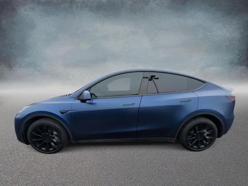 2024 Tesla Model Y Long Range Dual Motor All-Wheel Drive
