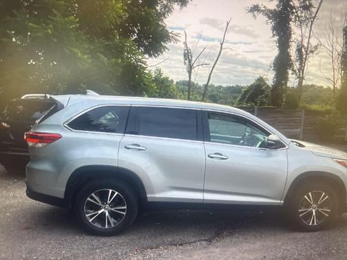 2019 Toyota Highlander LE Plus