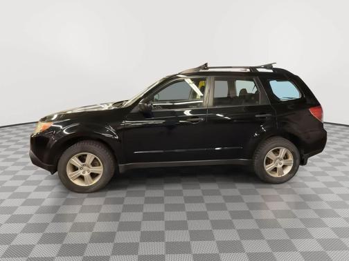 Obsidian Black Pearl 2013 Subaru Forester 2.5X