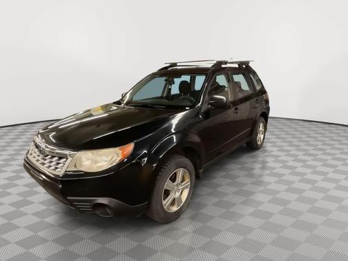 Obsidian Black Pearl 2013 Subaru Forester 2.5X
