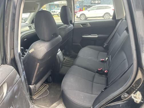 Obsidian Black Pearl 2013 Subaru Forester 2.5X