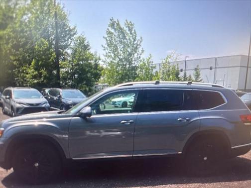 2018 Volkswagen Atlas 3.6L SEL Premium