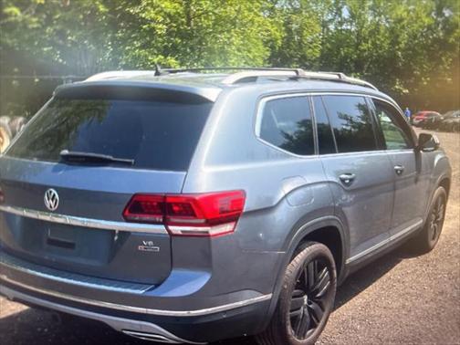 2018 Volkswagen Atlas 3.6L SEL Premium