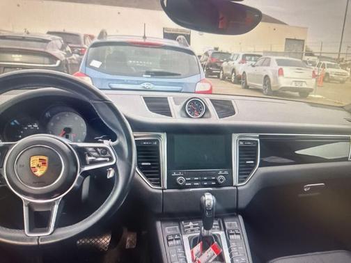 2017 Porsche Macan S