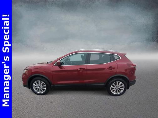 2022 Nissan Rogue Sport SV