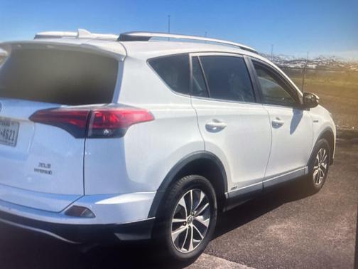 2018 Toyota RAV4 Hybrid XLE