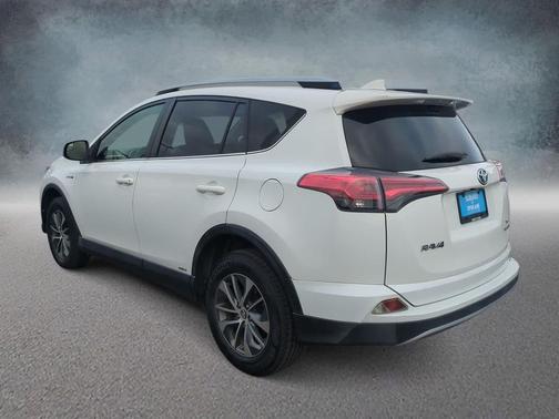 2018 Toyota RAV4 Hybrid XLE