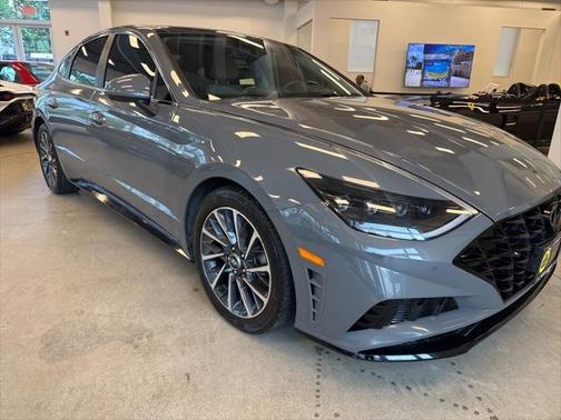 2020 Hyundai SONATA Limited