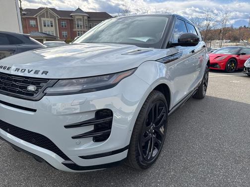 2025 Land Rover Range Rover Evoque Dynamic SE