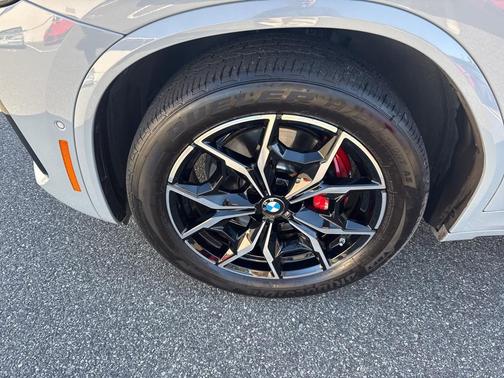 2024 BMW X4 M40i
