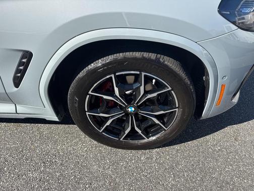 2024 BMW X4 M40i