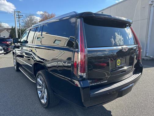 2019 Cadillac Escalade ESV Luxury