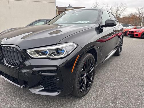 2023 BMW X6 M50i