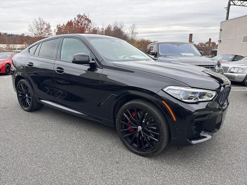 2023 BMW X6 M50i