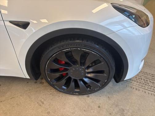 2023 Tesla Model Y Performance Dual Motor All-Wheel Drive