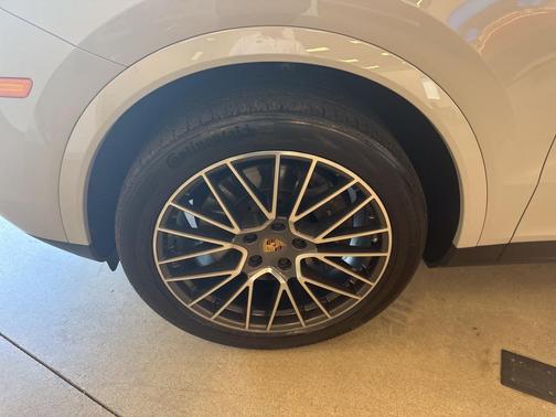2022 Porsche Cayenne