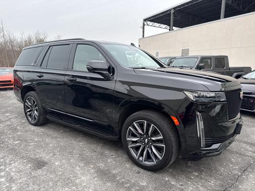 2023 Cadillac Escalade Sport