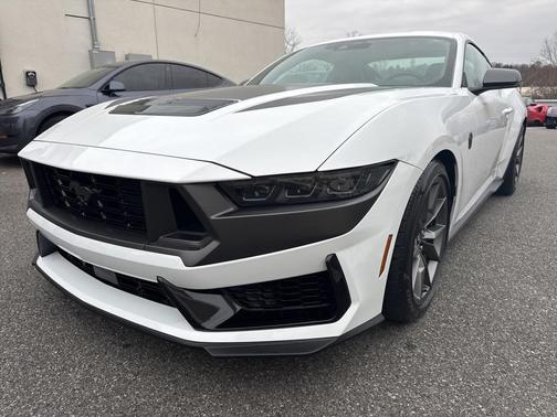 2025 Ford Mustang Dark Horse Fastback