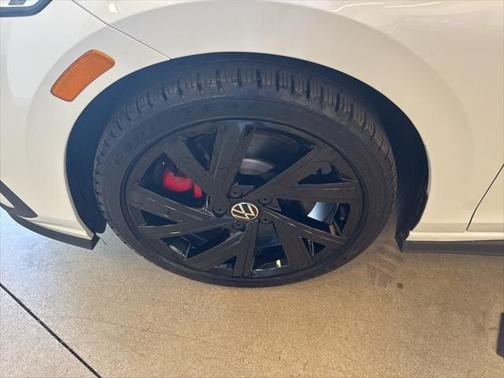 2023 Volkswagen Golf GTI 2.0T SE DSG