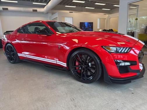 2022 Ford Shelby GT500 Base
