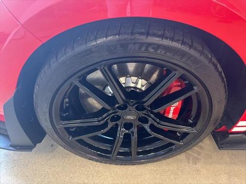2022 Ford Shelby GT500 Base