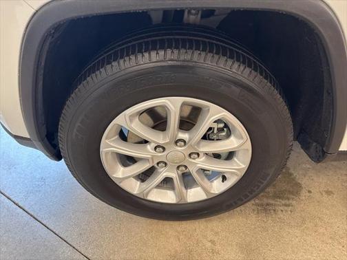 2022 Jeep Grand Cherokee Laredo
