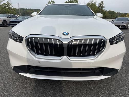 2025 BMW 540 i xDrive