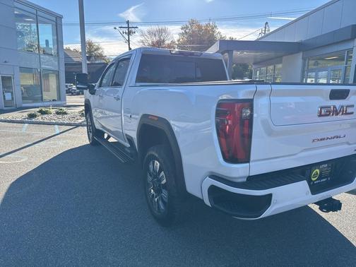 2024 GMC Sierra 2500 Denali