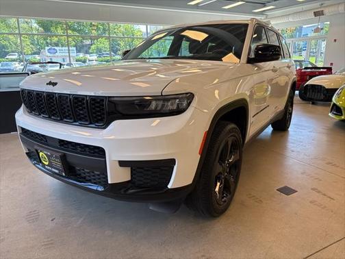 2022 Jeep Grand Cherokee L Altitude