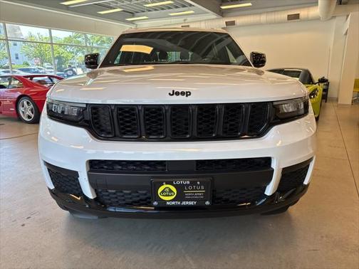 2022 Jeep Grand Cherokee L Altitude