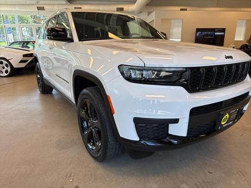2022 Jeep Grand Cherokee L Altitude