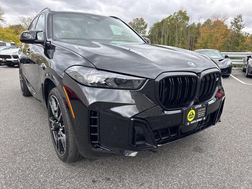 2025 BMW X5 M60i
