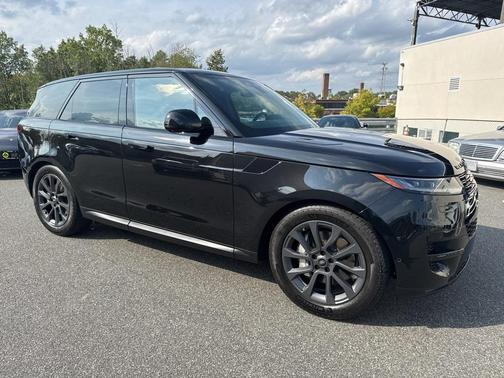 2024 Land Rover Range Rover Sport SE