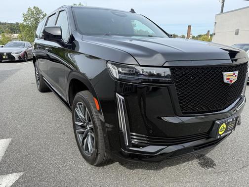 2023 Cadillac Escalade ESV Sport