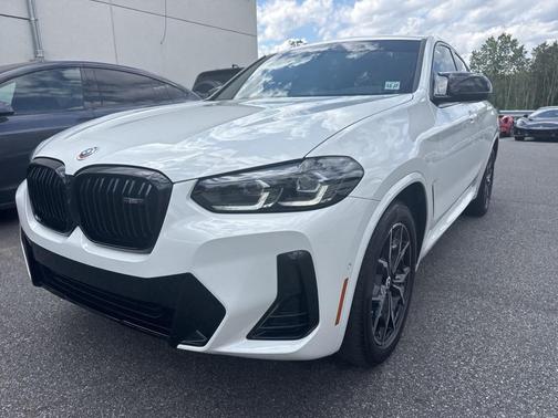 2023 BMW X4 M40i