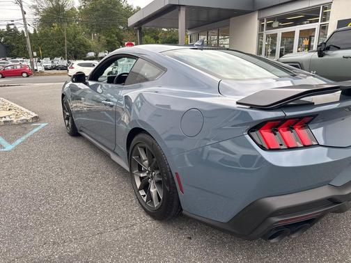 2024 Ford Mustang Dark Horse Fastback