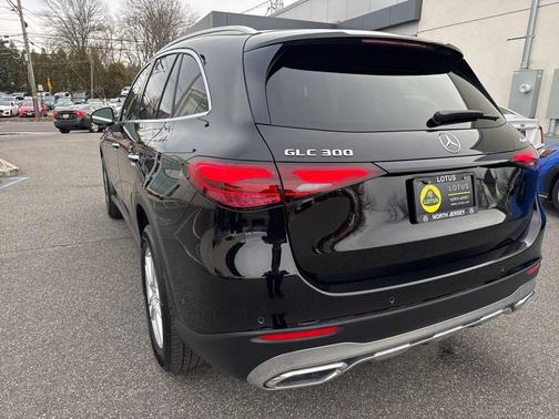 2023 Mercedes-Benz GLC 300 4MATIC