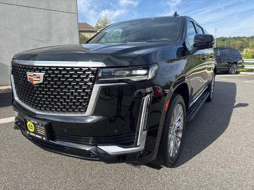 2022 Cadillac Escalade ESV Premium Luxury
