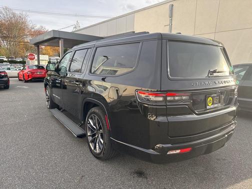 2024 Jeep Grand Wagoneer L Series II 4x4