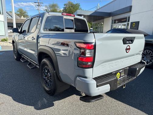 2022 Nissan Frontier PRO-4X