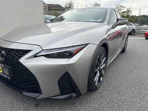 2022 Lexus IS 350 Base